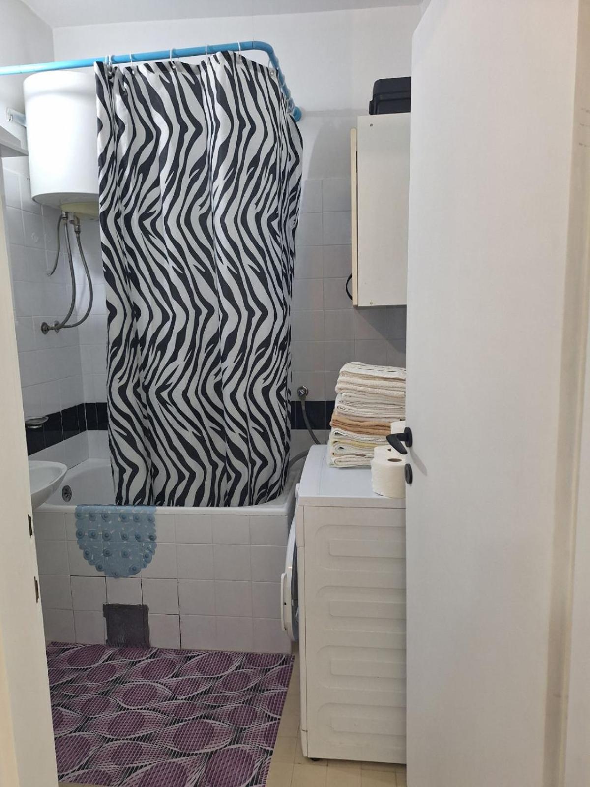 Apartment Center