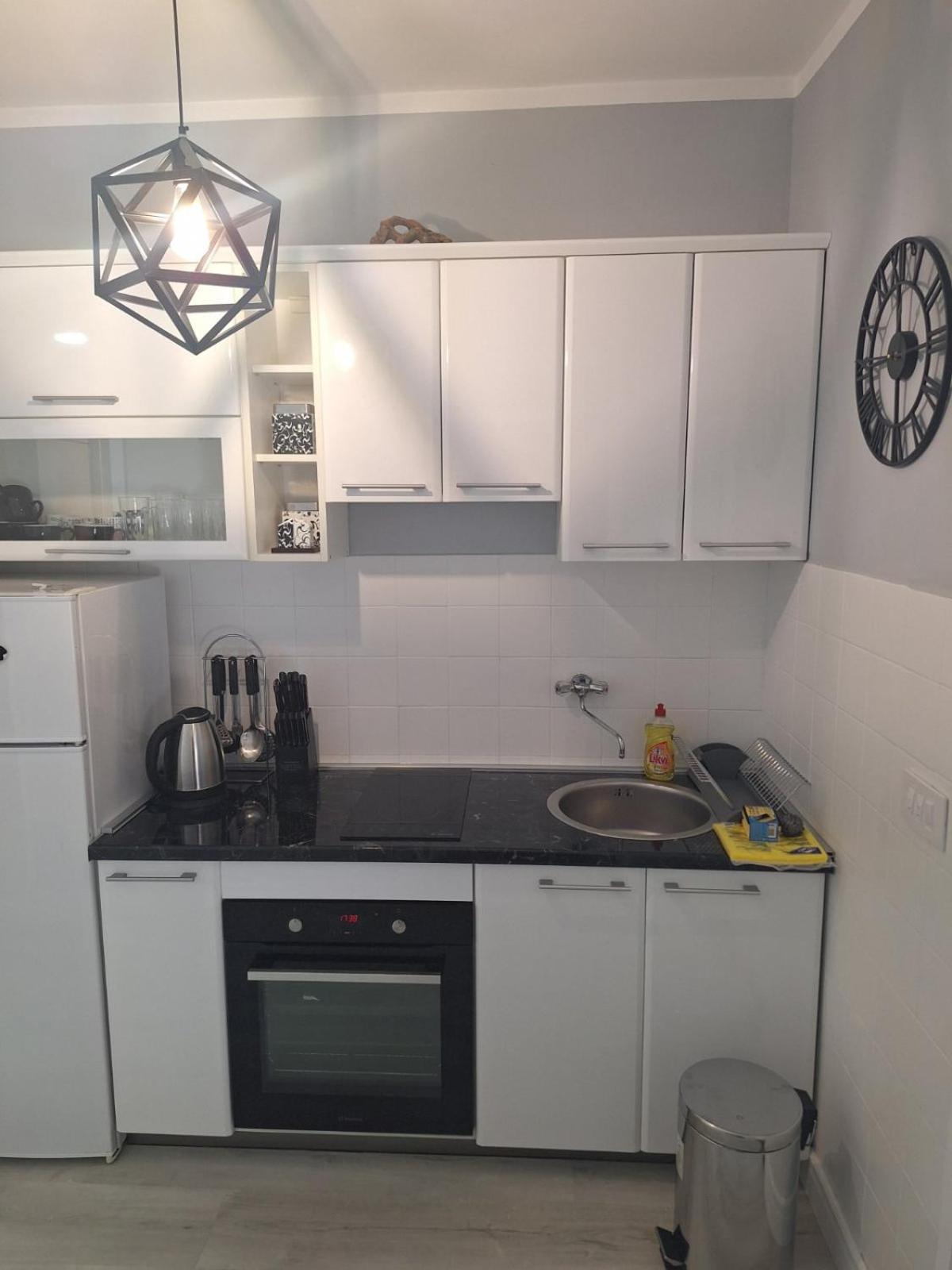 Apartment Center