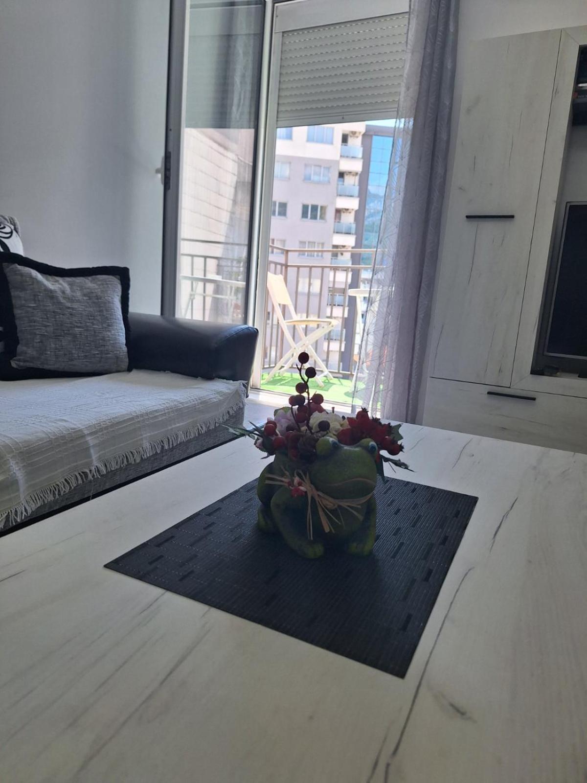 Apartment Center *